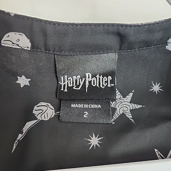 Torrid Harry Potter Star & Wand Black Georgette Harper Blouse Women’s Size 2X - Picture 13 of 16